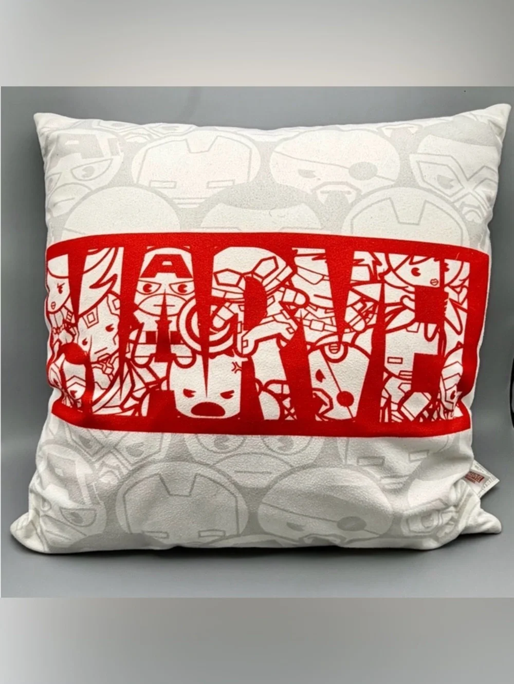 MINISO Marvel Throw Pillow 17.7” Superhero Graphic Cushion 45cm